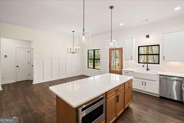 816 Presley Farm Parkway, Rockmart, GA 30153