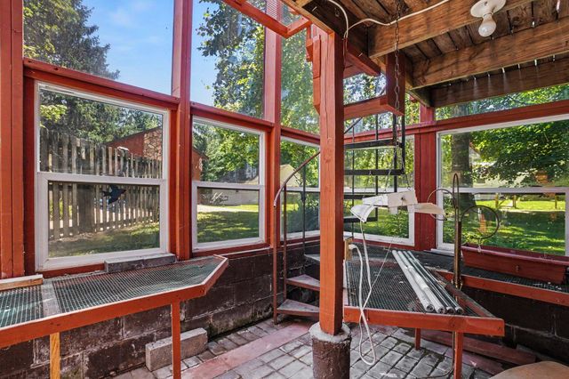 601 W North Street, Paw Paw Vllg, MI 49079