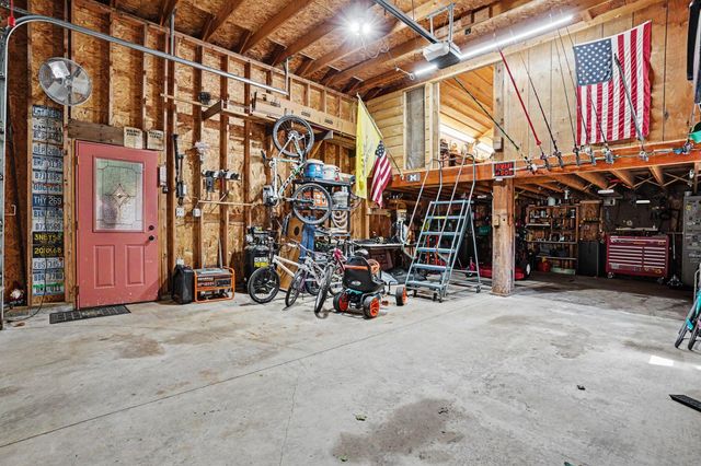 601 W North Street, Paw Paw Vllg, MI 49079