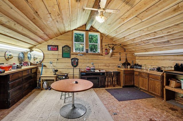 601 W North Street, Paw Paw Vllg, MI 49079