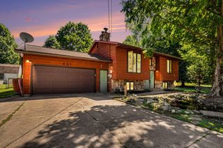 601 W North Street, Paw Paw Vllg, MI 49079