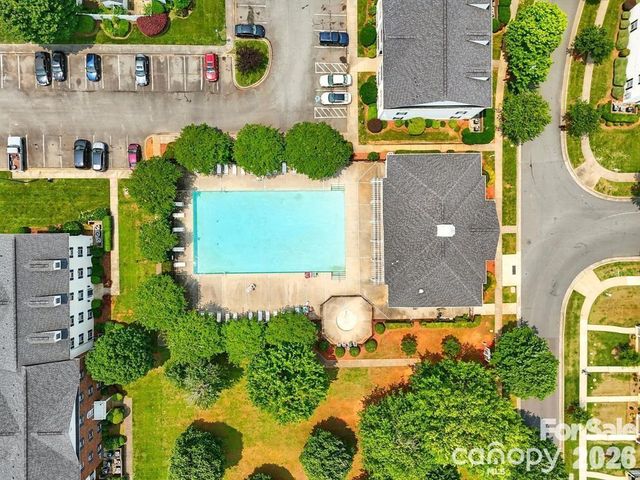 1134 Plaza Walk Drive, Charlotte, NC 28215