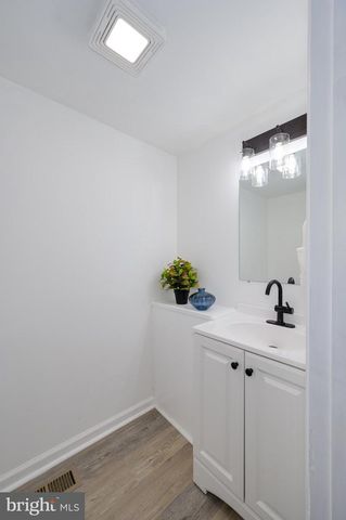 131 FLOP EAR RD, Harpers Ferry, WV 25425