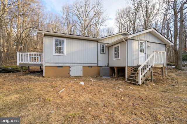 131 FLOP EAR RD, Harpers Ferry, WV 25425
