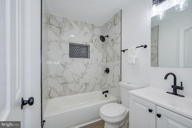 131 FLOP EAR RD, Harpers Ferry, WV 25425