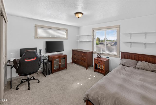 1806 NE Coby Way, Bend, OR 97701