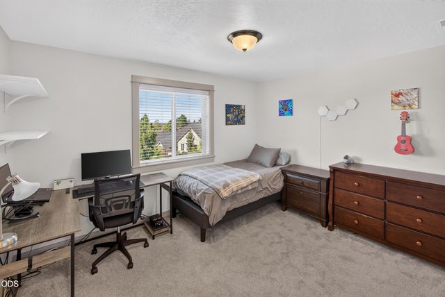 1806 NE Coby Way, Bend, OR 97701