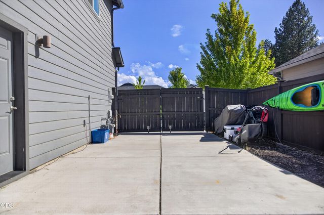 1806 NE Coby Way, Bend, OR 97701