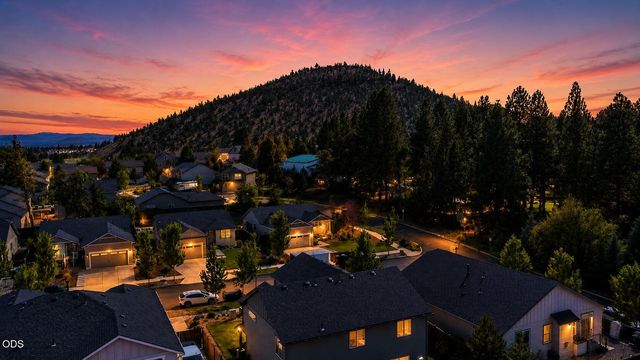 1806 NE Coby Way, Bend, OR 97701
