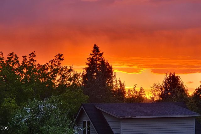 1806 NE Coby Way, Bend, OR 97701