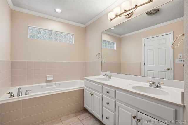 8312 E 84th Place S, Tulsa, OK 74133