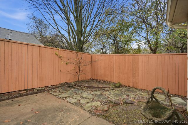 8312 E 84th Place S, Tulsa, OK 74133