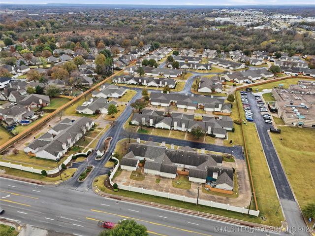 8312 E 84th Place S, Tulsa, OK 74133