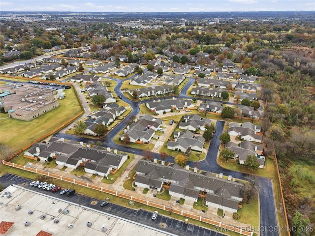 8312 E 84th Place S, Tulsa, OK 74133