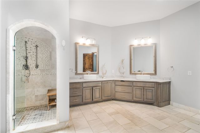 2629 Whispering Oaks Cove, Cedar Hill, TX 75104