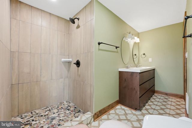 15371 SHEADS MOUNTAIN RD, Rixeyville, VA 22737