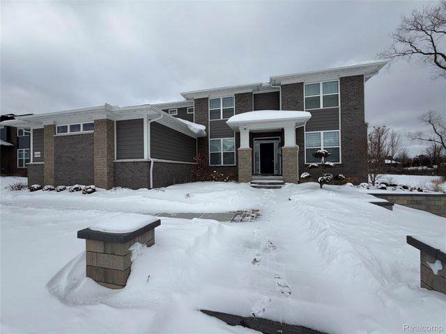 51360 Whispering Ridge Drive, Lyon Charter Township, MI 48167