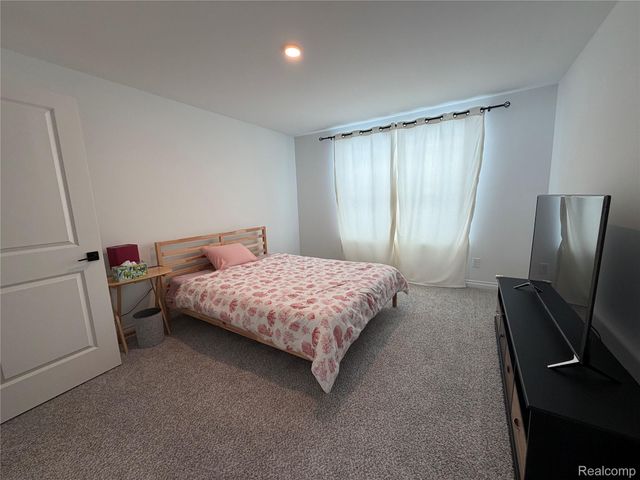 51360 Whispering Ridge Drive, Lyon Charter Township, MI 48167