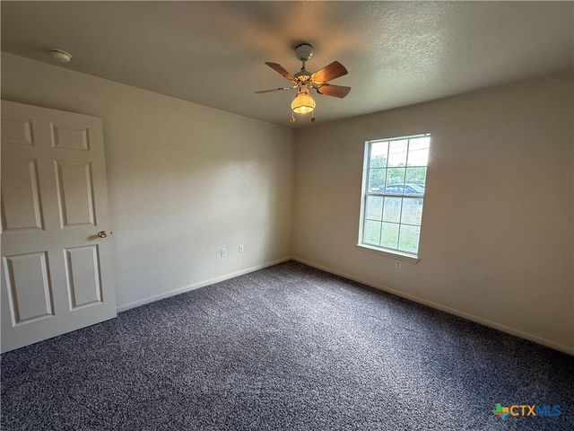 1016 North Drive A, Copperas Cove, TX 76522