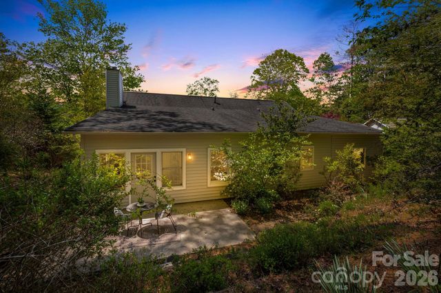 132 Fox Cross Drive, Brevard, NC 28712