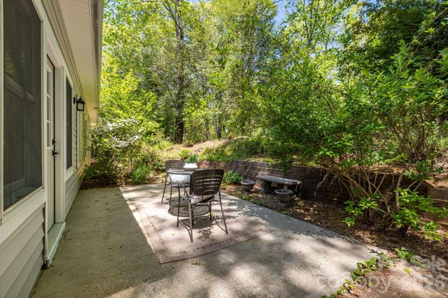 132 Fox Cross Drive, Brevard, NC 28712