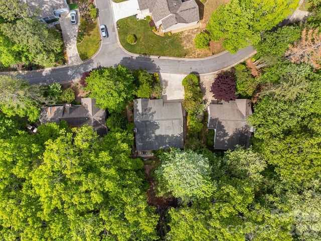 132 Fox Cross Drive, Brevard, NC 28712