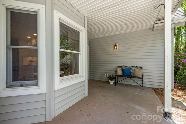 132 Fox Cross Drive, Brevard, NC 28712