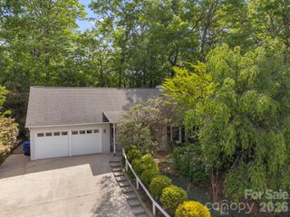 132 Fox Cross Drive, Brevard, NC 28712