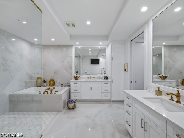 4991 BONITA BAY BLVD 902, Bonita Springs, FL 34134
