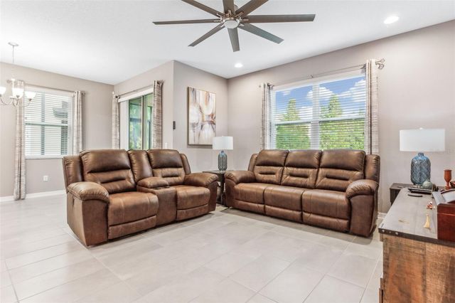 29922 SOUTHWELL LANE, Wesley Chapel, FL 33543