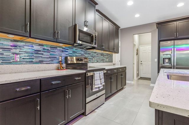 29922 SOUTHWELL LANE, Wesley Chapel, FL 33543