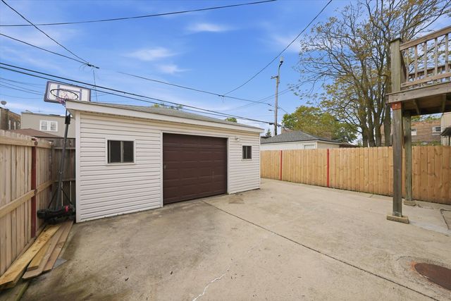 6416 S Campbell Avenue, Chicago, IL 60629