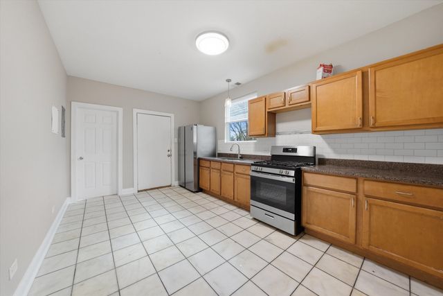 6416 S Campbell Avenue, Chicago, IL 60629