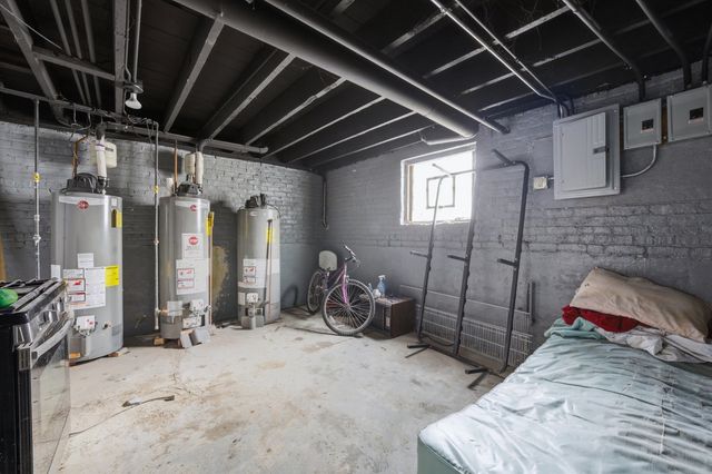6416 S Campbell Avenue, Chicago, IL 60629
