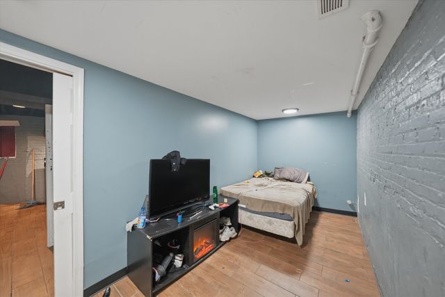 6416 S Campbell Avenue, Chicago, IL 60629
