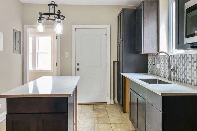 6416 S Campbell Avenue, Chicago, IL 60629