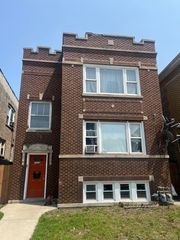 1623 S 51st Avenue, Cicero, IL 60804