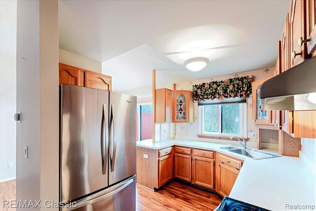 9039 Lake E Road 45, Clarkston, MI 48348