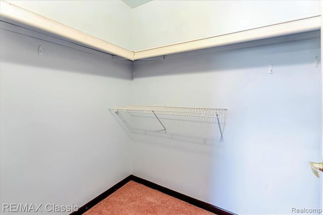 9039 Lake E Road 45, Clarkston, MI 48348