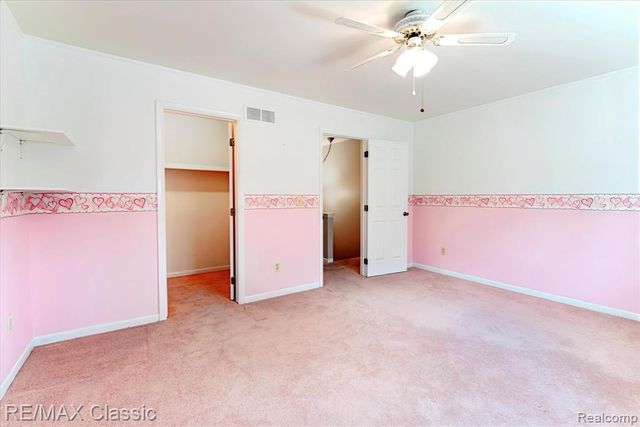 9039 Lake E Road 45, Clarkston, MI 48348