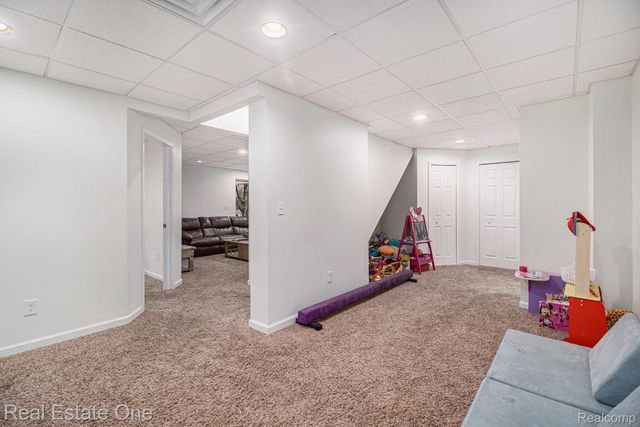 3180 Waldon Ridge Drive, Orion Charter Township, MI 48359