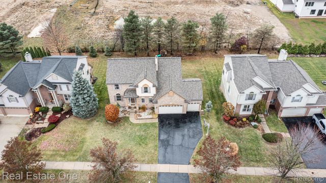 3180 Waldon Ridge Drive, Orion Charter Township, MI 48359