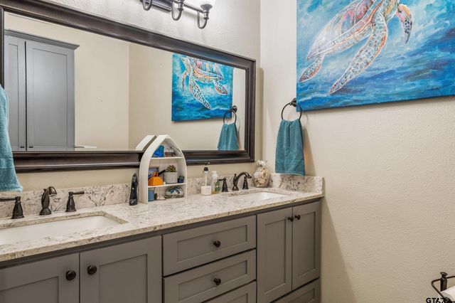 231 WINDING TRAIL, Holly Lake Ranch, TX 75765