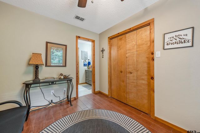 231 WINDING TRAIL, Holly Lake Ranch, TX 75765