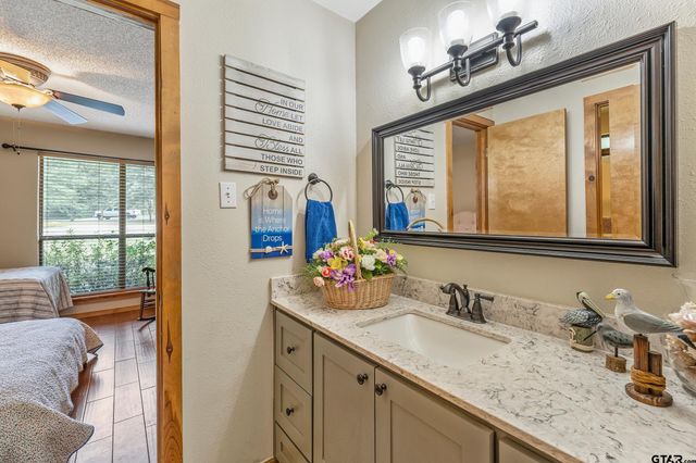 231 WINDING TRAIL, Holly Lake Ranch, TX 75765