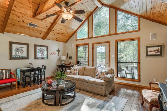 231 WINDING TRAIL, Holly Lake Ranch, TX 75765