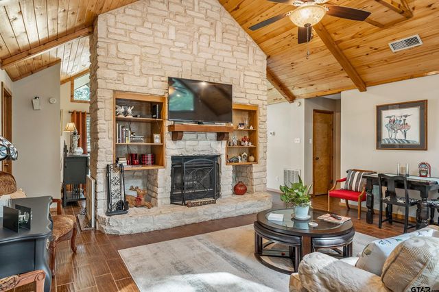 231 WINDING TRAIL, Holly Lake Ranch, TX 75765