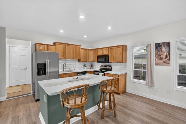 637 Leonard Street Ne, City Of Grand Rapids, MI 49503