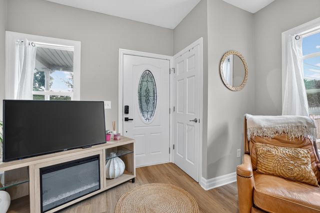 637 Leonard Street Ne, City Of Grand Rapids, MI 49503