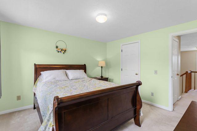 1 Bartlett Road, Stratham, NH 03885